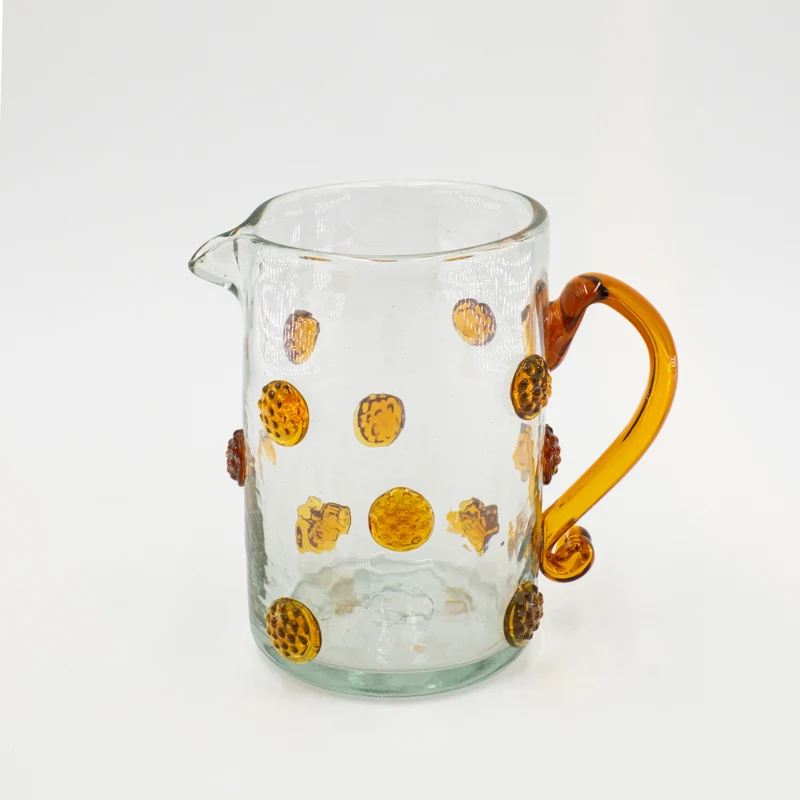 Pichet en verre à pastilles