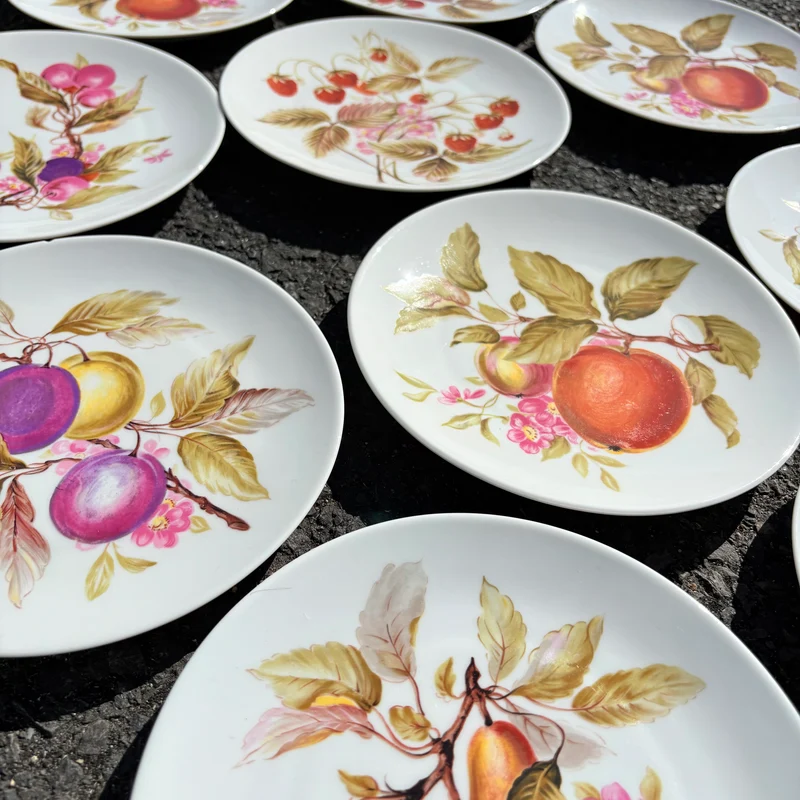 Lot de 10 assiettes à dessert décors fruits